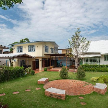Baan Suan Krung Kao Hotel Phra Nakhon Si Ayutthaya Buitenkant foto