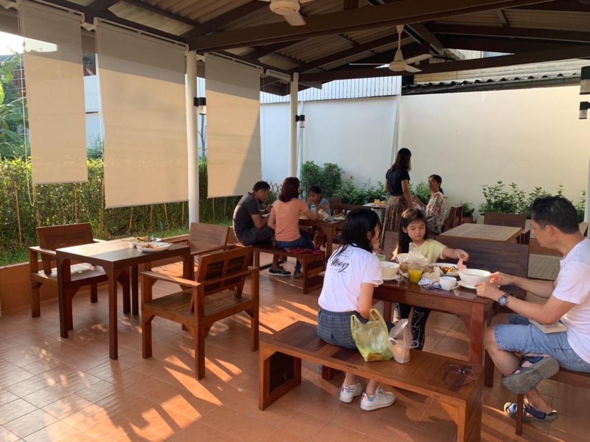 Baan Suan Krung Kao Hotel Phra Nakhon Si Ayutthaya Buitenkant foto