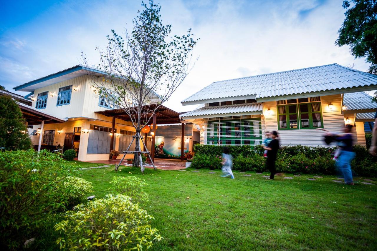 Baan Suan Krung Kao Hotel Phra Nakhon Si Ayutthaya Buitenkant foto