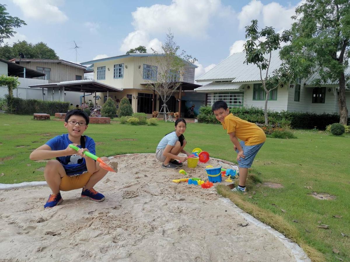 Baan Suan Krung Kao Hotel Phra Nakhon Si Ayutthaya Buitenkant foto