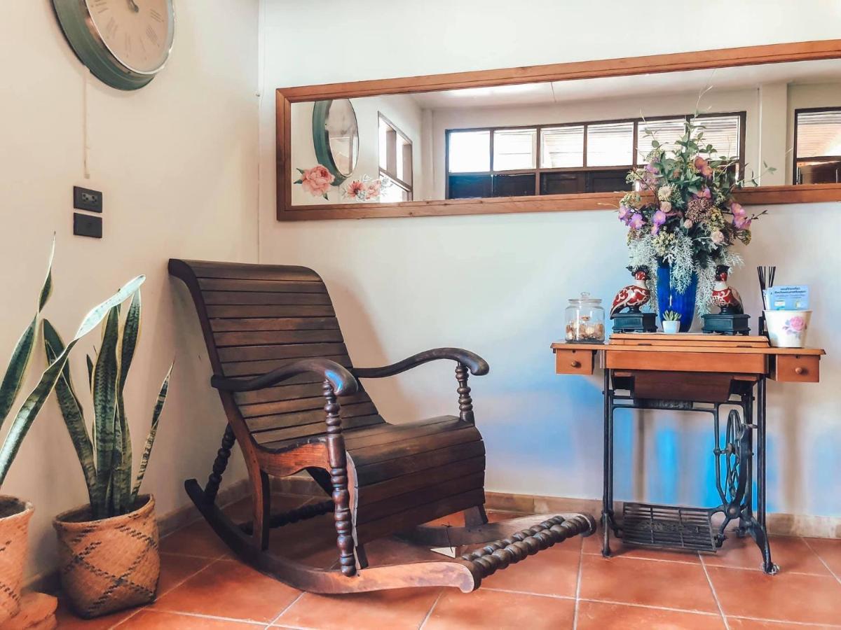 Baan Suan Krung Kao Hotel Phra Nakhon Si Ayutthaya Buitenkant foto